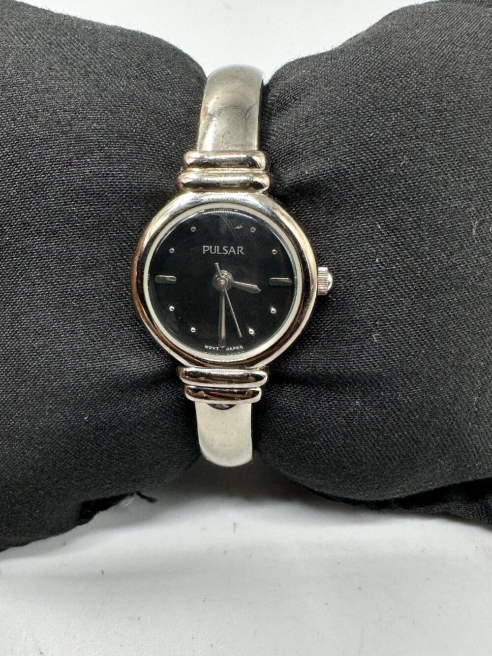 Pulsar Watch Women Silver Tone Black Dial 20MM Bangle Band New Battery 6"